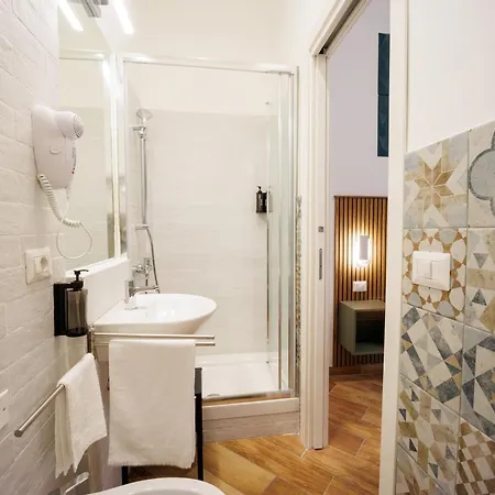 Tony Guest house *